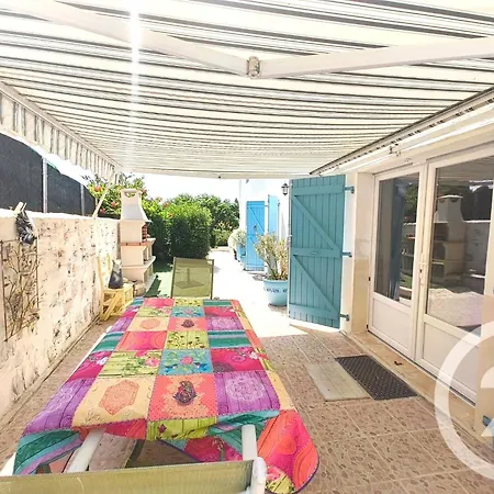 Le Cocon Piscine Chauffee Abrite Sur L'axe Rocamadour Sarlat Jusqu'a 4 Pers Ferienhaus *